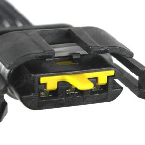 B52A3 is a 3-pin automotive connector which serves at least 1 functions for 1+ vehicles.