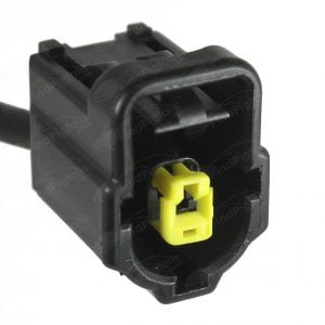 B64C1 is a 1-pin automotive connector which serves at least 3 functions for 1+ vehicles.
