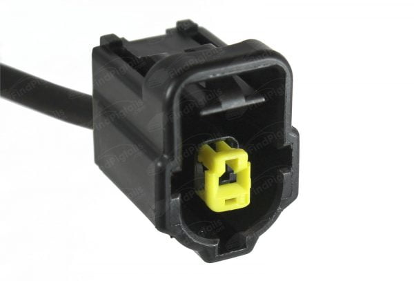 B64C1 is a 1-pin automotive connector which serves at least 3 functions for 1+ vehicles.