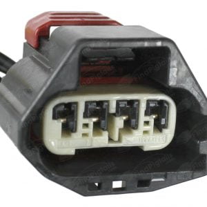 B72B4 is a 4-pin automotive connector which serves at least 1 functions for 1+ vehicles.
