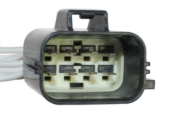 B72D8 is a 8-pin automotive connector which serves at least 1 functions for 1+ vehicles.