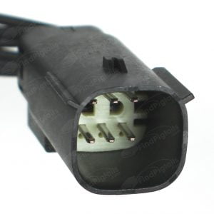 B82B6 is a 6-pin automotive connector which serves at least 19 functions for 1+ vehicles.