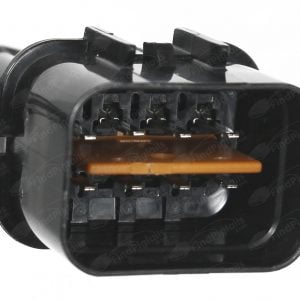 C72B8 is a 8-pin automotive connector which serves at least 1 functions for 1+ vehicles.