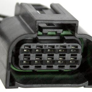 D22D10 is a 10-pin automotive connector which serves at least 1 functions for 1+ vehicles.