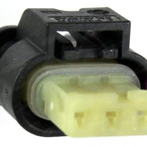 E14D3 is a 3-pin automotive connector which serves at least 10 functions for 1+ vehicles.
