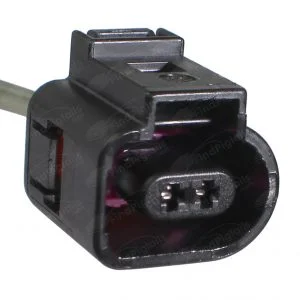 L44B2 is a 2-pin automotive connector which serves at least 105 functions for 35+ vehicles.
