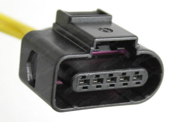 L85B5 is a 5-pin automotive connector which serves at least 1 functions for 1+ vehicles.
