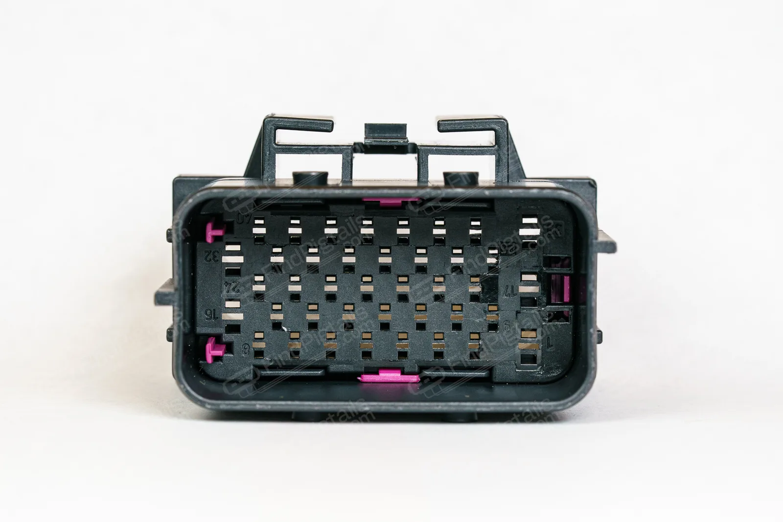 D33D40 - Image 2