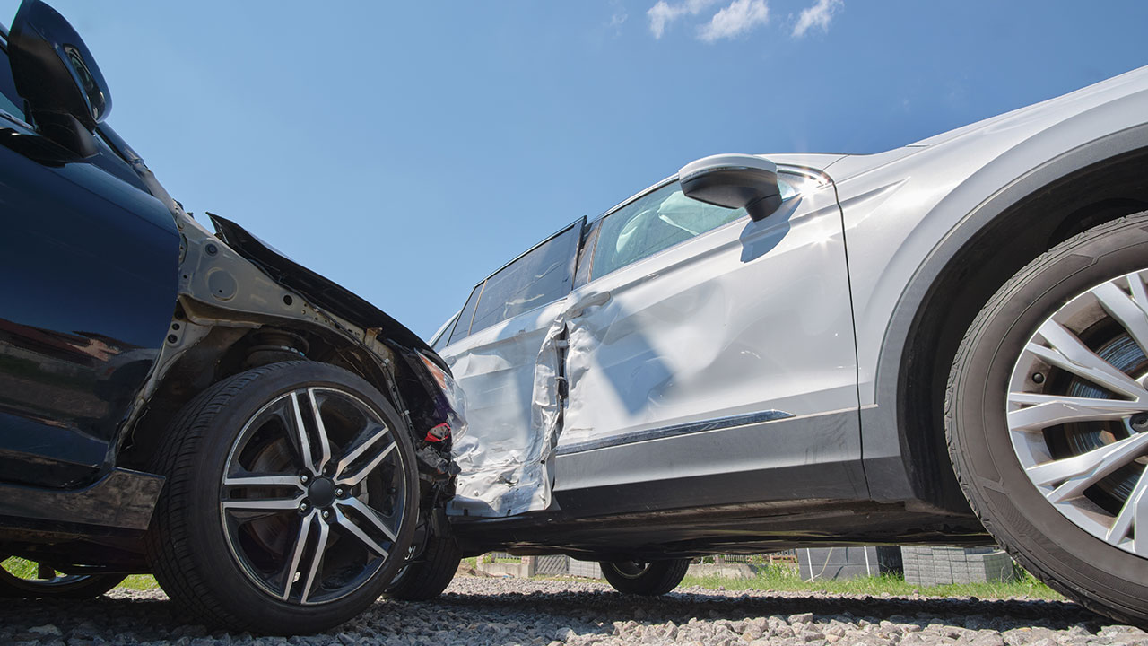 fpt_car_collision_side